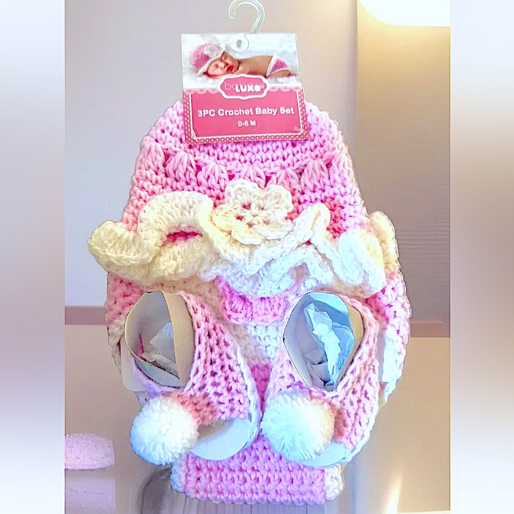 💗LUXE BABE💗 3-PC CROCHET: HAT•BOOTIES•DIAPER COVER PANTS NWT